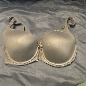 Victoria’s Secret bra 36DD